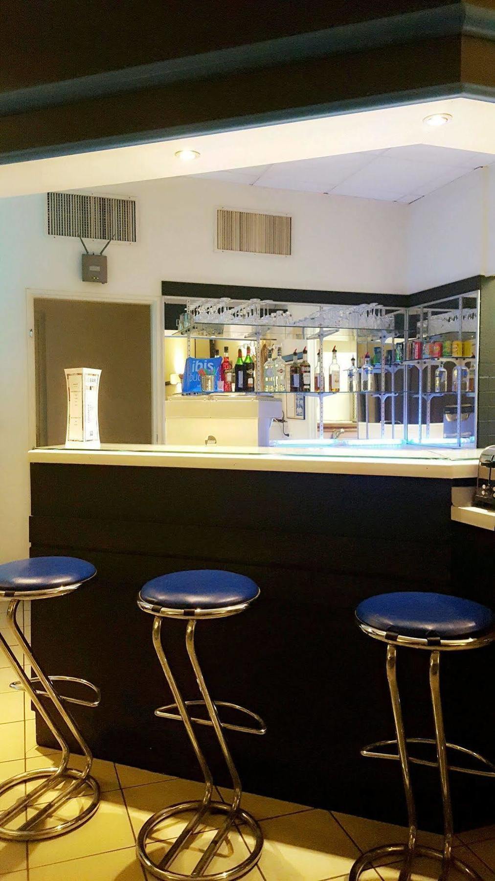 Ibis Budget Saint Christol Les Ales Exteriör bild