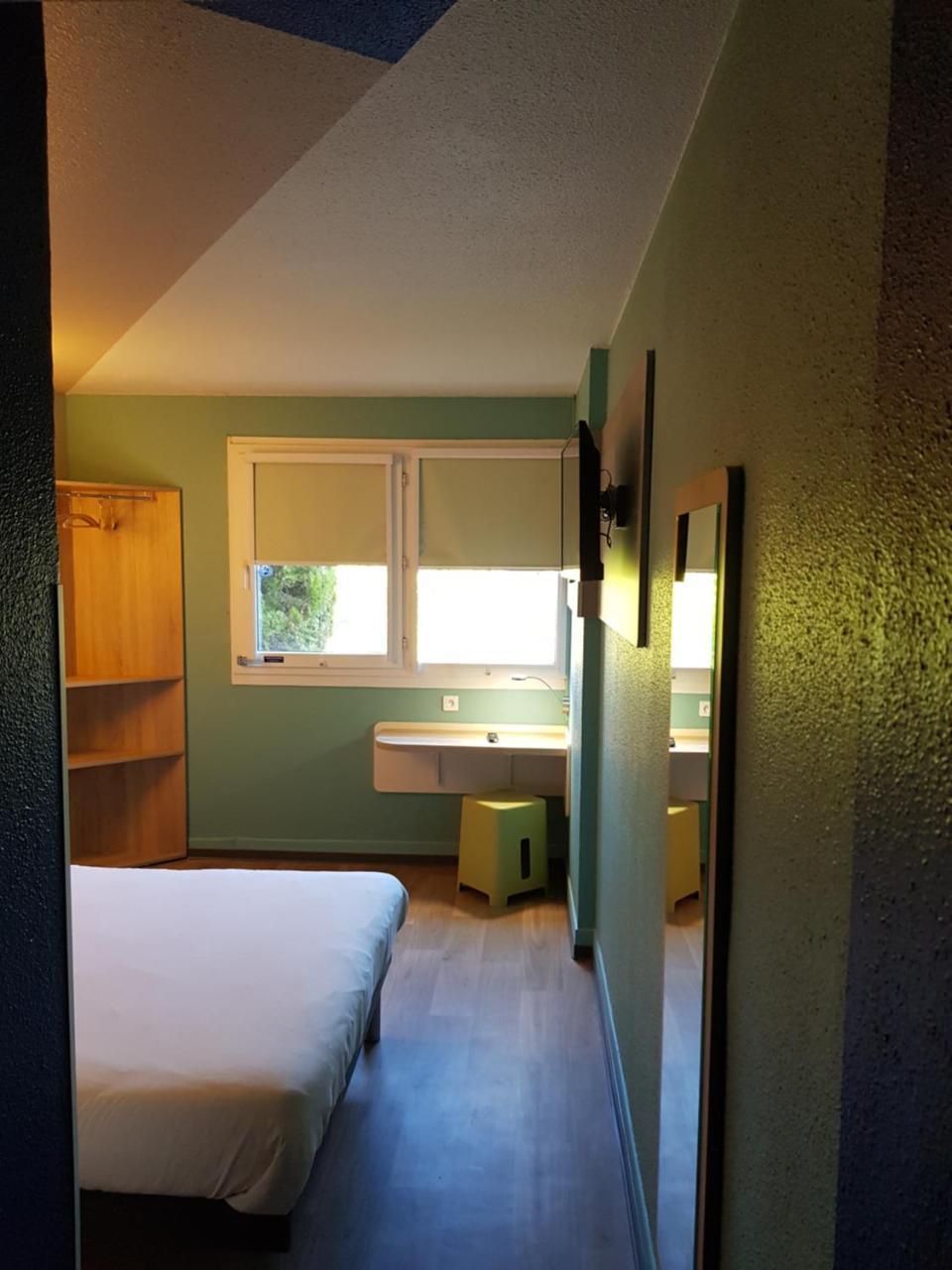 Ibis Budget Saint Christol Les Ales Exteriör bild