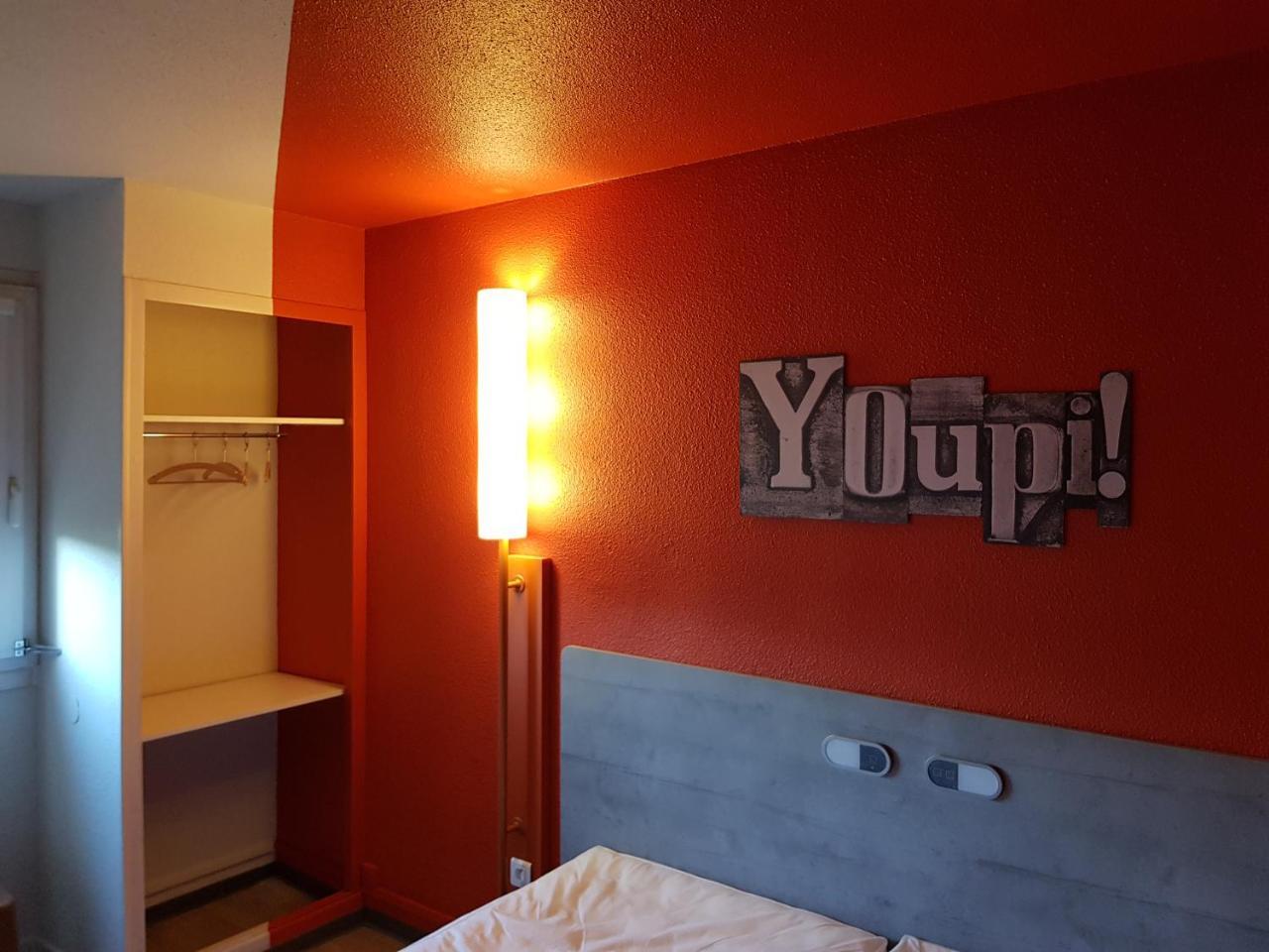 Ibis Budget Saint Christol Les Ales Exteriör bild