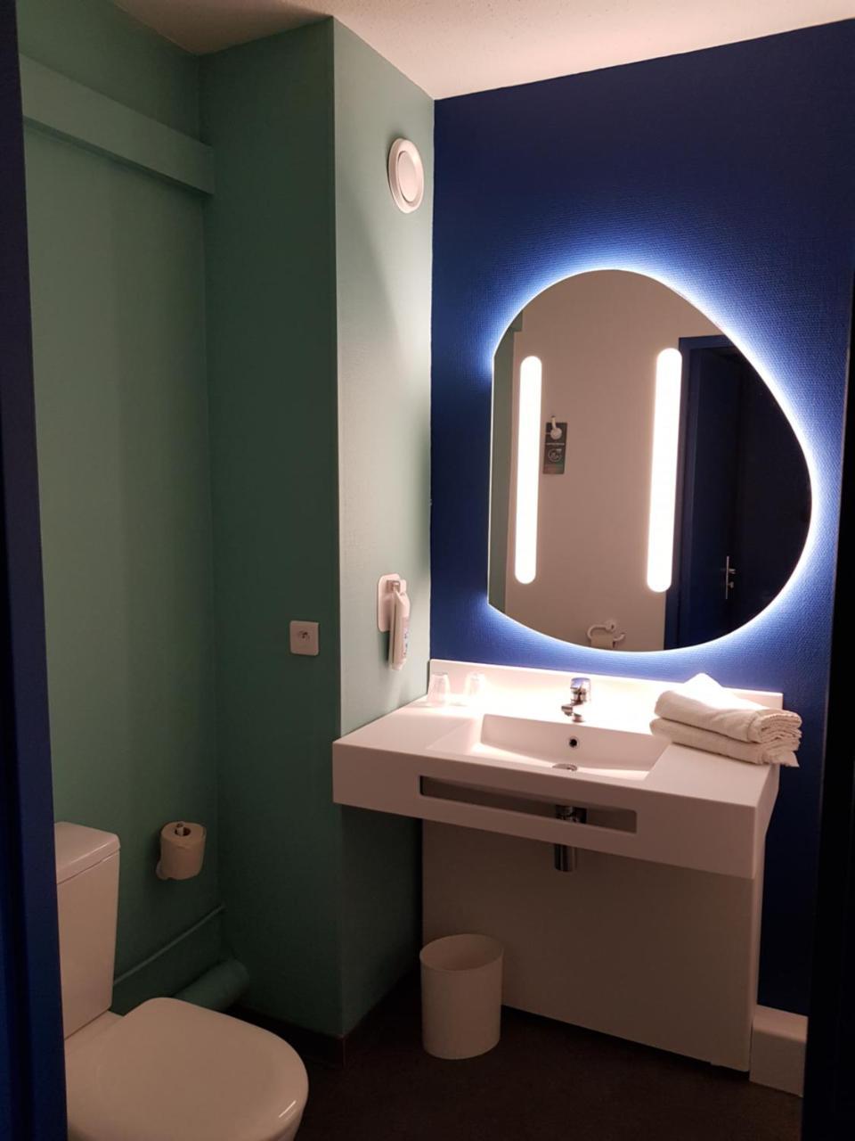 Ibis Budget Saint Christol Les Ales Exteriör bild